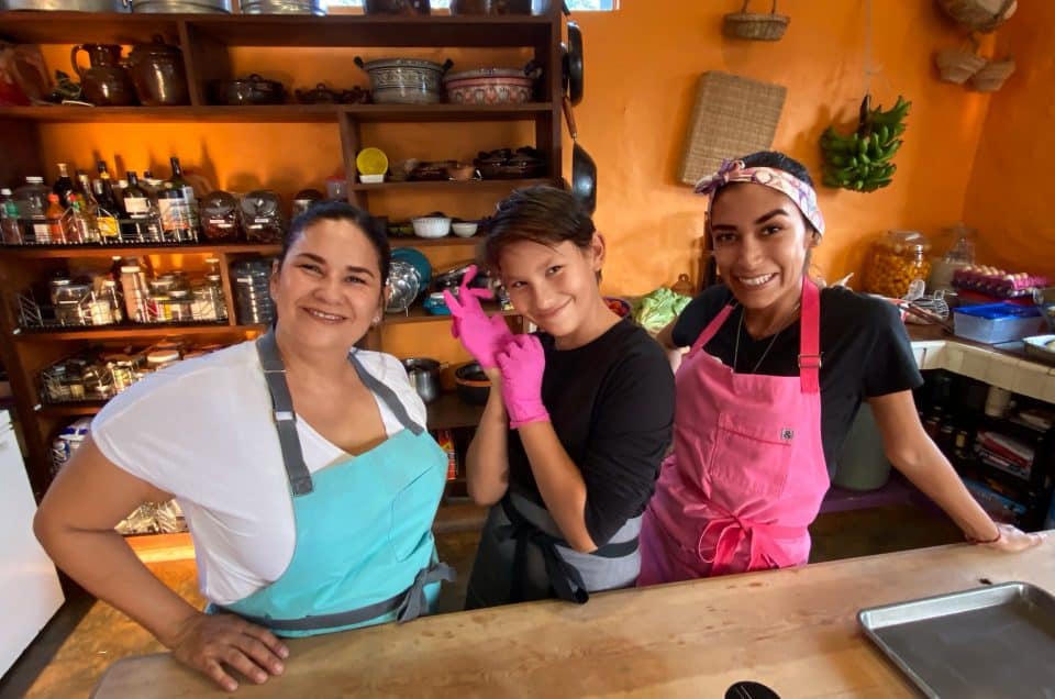 Chef Ana, Santiago and Chef Ale make granola